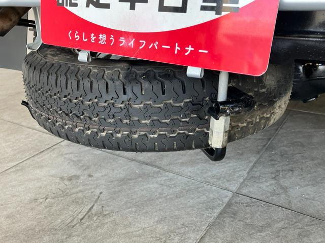 ハイゼットトラックエクストラＳＡ３ｔ　４ＷＤ　ＡＴ　リヤ４枚リーフスプリング４ＷＤ　ＡＴ　衝突被害軽減ブレーキ　リヤ４枚リーフスプリング　ストロング防錆　ＬＥＤヘッドライト　パワーウインドウ　キーレスエントリー　マニュアルエアコン　マニュアルレベリング　車検整備付（滋賀県）の中古車