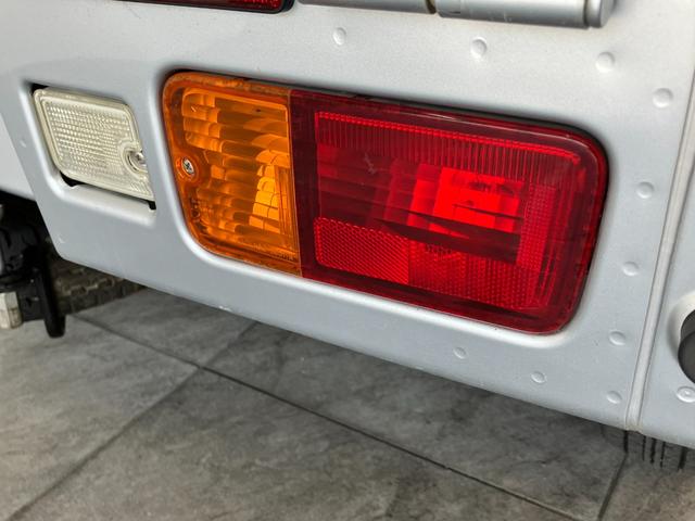 ハイゼットトラックエクストラＳＡ３ｔ　４ＷＤ　ＡＴ　リヤ４枚リーフスプリング４ＷＤ　ＡＴ　衝突被害軽減ブレーキ　リヤ４枚リーフスプリング　ストロング防錆　ＬＥＤヘッドライト　パワーウインドウ　キーレスエントリー　マニュアルエアコン　マニュアルレベリング　車検整備付（滋賀県）の中古車