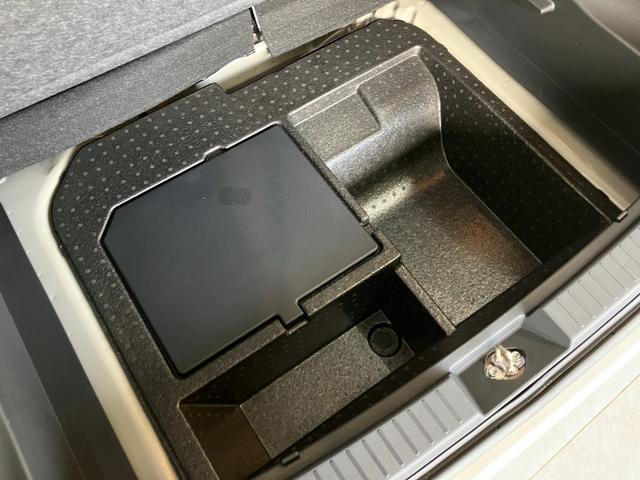 ロッキープレミアムＧ　ＨＥＶ　９型ディスプレイオーディオ　車検整備付追突被害軽減ブレーキ　スマアシ　コーナーセンサー　ＬＥＤ　スマートキー　レーダークルーズコントロール　前席シートヒーター　９インチディスプレイオーディオ　Ｂｌｕｅｔｏｏｔｈ　ＵＳＢ　パノラマカメラ（滋賀県）の中古車