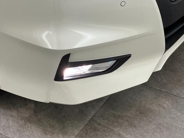 セレナハイウェイスターＶセレクション２　９型ナビ　プロパイロット追突被害軽減ブレーキ　コーナーセンサー　ＬＥＤ　スマートキー　両側電動スライドドア　レーダークルーズコントロール　プロパイロット　９型ナビ　フリップダウンモニター　パノラマカメラ　駐車支援システム（滋賀県）の中古車