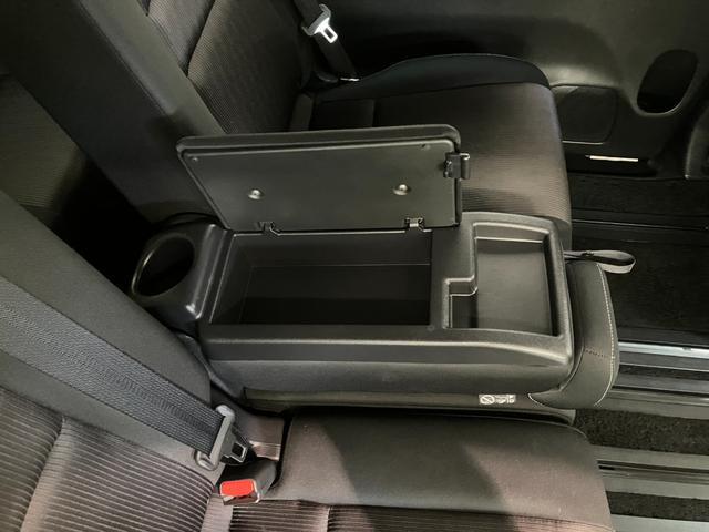 セレナハイウェイスターＶセレクション２　９型ナビ　プロパイロット追突被害軽減ブレーキ　コーナーセンサー　ＬＥＤ　スマートキー　両側電動スライドドア　レーダークルーズコントロール　プロパイロット　９型ナビ　フリップダウンモニター　パノラマカメラ　駐車支援システム（滋賀県）の中古車