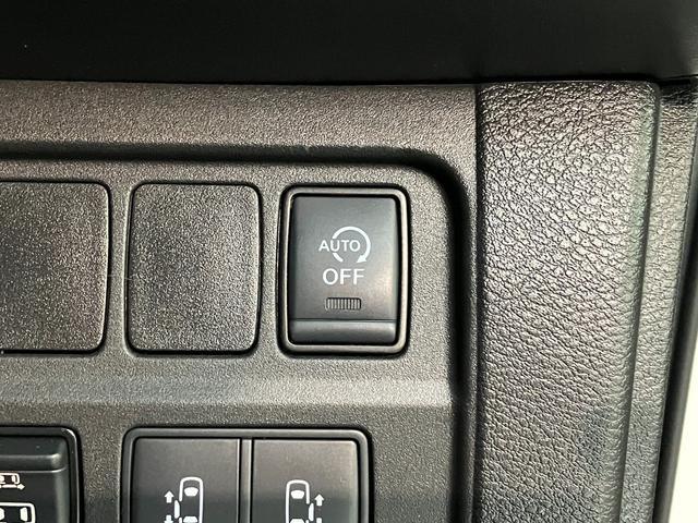 セレナハイウェイスターＶセレクション２　９型ナビ　プロパイロット追突被害軽減ブレーキ　コーナーセンサー　ＬＥＤ　スマートキー　両側電動スライドドア　レーダークルーズコントロール　プロパイロット　９型ナビ　フリップダウンモニター　パノラマカメラ　駐車支援システム（滋賀県）の中古車