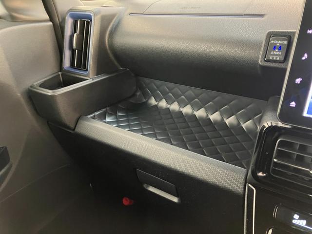 タントカスタムＲＳスタイルセレクション　９型ナビ　パノラマカメラ追突被害軽減ブレーキ　コーナーセンサー　ＬＥＤ　スマートキー　両側電動スライドドア　レーダークルコン　シートヒーター　９インチフルセグナビ　ＤＶＤ　Ｂｌｕｅｔｏｏｔｈ　ＵＳＢ　前後ドラレコ　ＥＴＣ（滋賀県）の中古車