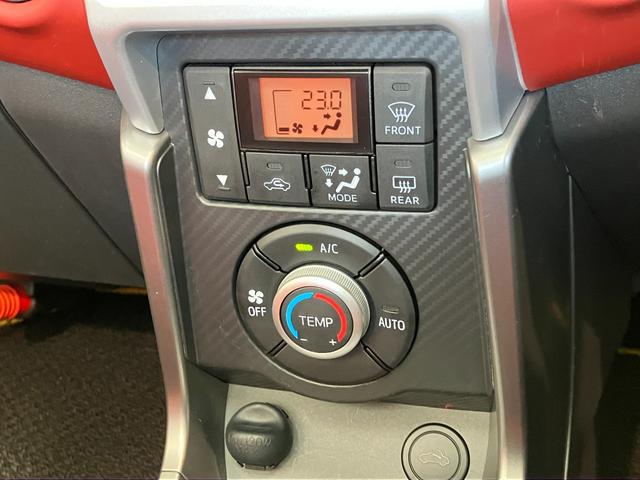 コペンセロ　５ＭＴ車　走行１万７千キロ弱　ドラレコ電動オープンルーフ　ＬＥＤライト　エクスプレイ仕様アルミ　スマートキー　シートヒーター　ポータブルナビ　ドラレコ（滋賀県）の中古車