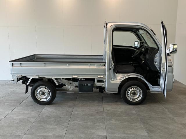 ハイゼットトラックＥＸＴ　４ＷＤ　ＡＴ車　キーレス　走行２万４千キロ弱キーレス　荷台作業灯　パートタイム４ＷＤ　パワーウインドウ　ＣＤステレオ　リヤ４枚リーフスプリング（滋賀県）の中古車