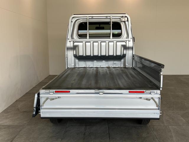 ハイゼットトラックＥＸＴ　４ＷＤ　ＡＴ車　キーレス　走行２万４千キロ弱キーレス　荷台作業灯　パートタイム４ＷＤ　パワーウインドウ　ＣＤステレオ　リヤ４枚リーフスプリング（滋賀県）の中古車