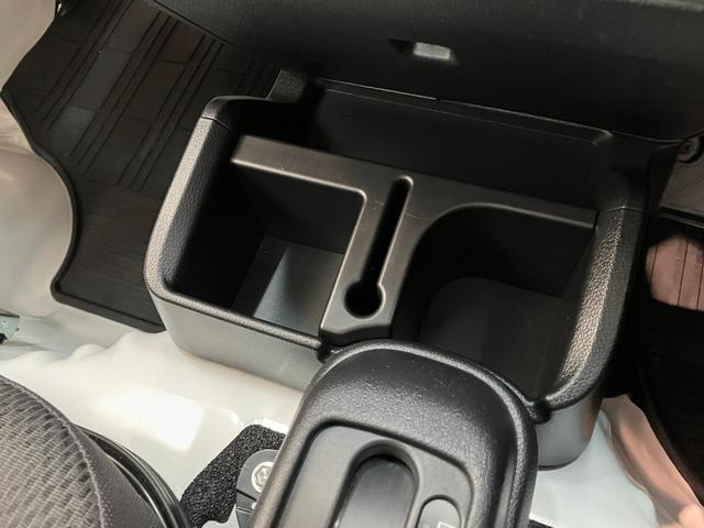 ハイゼットトラックローダンプ　４ＷＤ　ＡＴ車　走行３千キロ弱追突被害軽減ブレーキ　スマアシ３ｔ　キーレス　パワーウインドウ　荷台作業灯　ＣＤステレオ　電動ダンプ　リヤ４枚リーフスプリング（滋賀県）の中古車