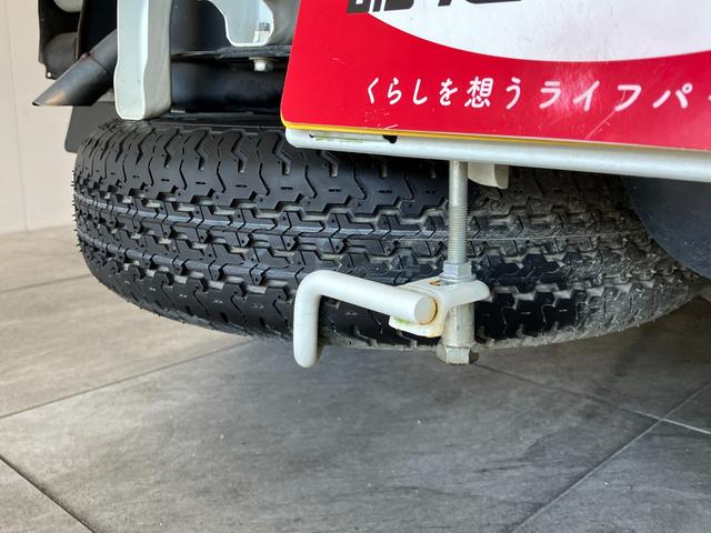 ミニキャブトラックＭ　走行５千キロ弱　２ＷＤ　ＡＴ車エアコン　パワステ　２ＷＤ　３ＡＴ車（滋賀県）の中古車