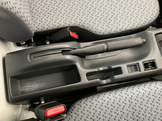 ミニキャブトラックＭ　走行５千キロ弱　２ＷＤ　ＡＴ車エアコン　パワステ　２ＷＤ　３ＡＴ車（滋賀県）の中古車