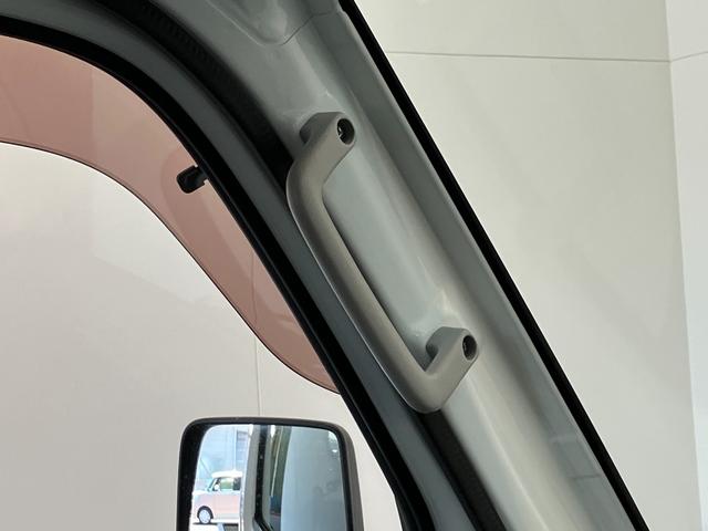 ミニキャブトラックＭ　走行５千キロ弱　２ＷＤ　ＡＴ車エアコン　パワステ　２ＷＤ　３ＡＴ車（滋賀県）の中古車