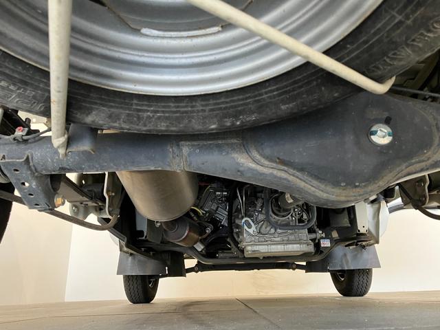 ミニキャブトラックＭ　走行５千キロ弱　２ＷＤ　ＡＴ車エアコン　パワステ　２ＷＤ　３ＡＴ車（滋賀県）の中古車