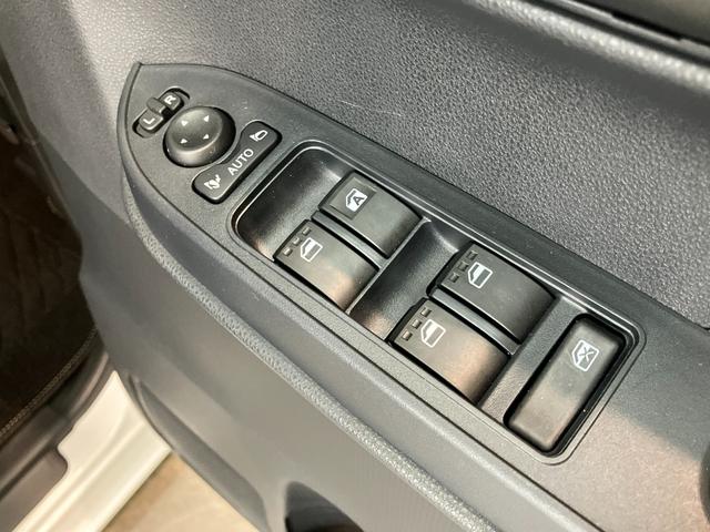 タントＸ　フルセグナビ　バックカメラ　左側電動スライドドア追突被害軽減ブレーキ　スマアシ　コーナーセンサー　ＬＥＤ　スマートキー　左側電動スライドドア　前席シートヒーター　フルセグナビ　ＤＶＤ　Ｂｌｕｅｔｏｏｔｈ　ＵＳＢ　バックカメラ（滋賀県）の中古車
