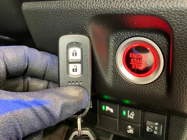 Ｎ−ＷＧＮカスタムＬターボホンダセンシング　４ＷＤ　フルセグナビ　バックカメラ追突被害軽減ブレーキ　コーナーセンサー　ＬＥＤ　スマートキー　クルーズコントロール　前席シートヒーター　フルセグナビ　ＤＶＤ　Ｂｌｕｅｔｏｏｔｈ　ＵＳＢ　バックカメラ　前後ドラレコ（滋賀県）の中古車
