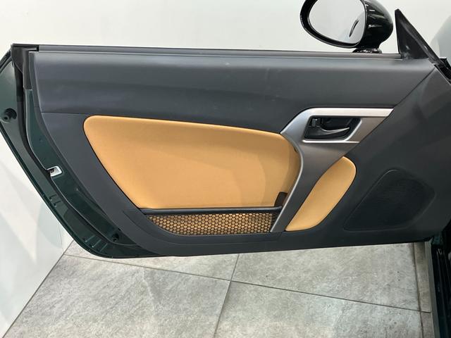 コペンセロ　フルセグナビ　バックカメラ　車検整備付電動オープンルーフ　エクスプレイ仕様アルミ　シートヒーター　フルセグナビ　ＤＶＤ　Ｂｌｕｅｔｏｏｔｈ　ＵＳＢ　バックカメラ　スマートキー（滋賀県）の中古車