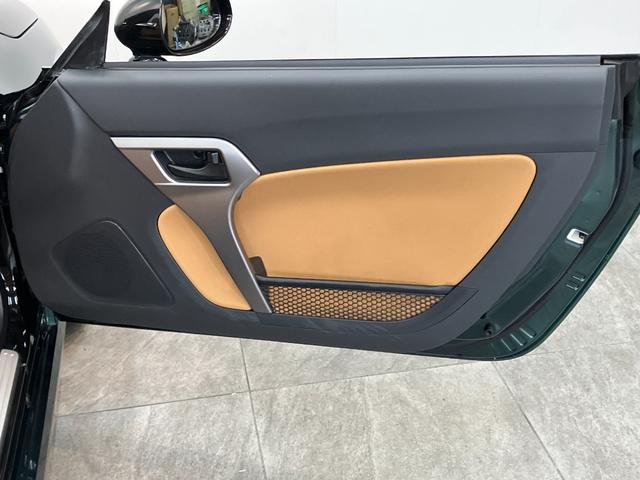 コペンセロ　フルセグナビ　バックカメラ　車検整備付電動オープンルーフ　エクスプレイ仕様アルミ　シートヒーター　フルセグナビ　ＤＶＤ　Ｂｌｕｅｔｏｏｔｈ　ＵＳＢ　バックカメラ　スマートキー（滋賀県）の中古車