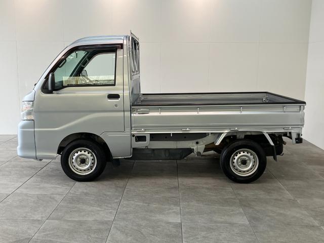 ハイゼットトラックエアコン・パワステスペシャルＶＳ　４ＷＤ　走行２万６千キロ荷台作業灯　パートタイム４ＷＤ　エアコン　パワステ　ＡＭ／ＦＭステレオ（滋賀県）の中古車