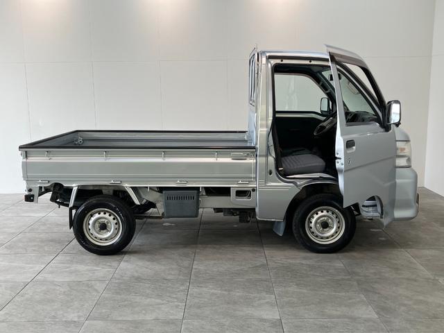 ハイゼットトラックエアコン・パワステスペシャルＶＳ　４ＷＤ　走行２万６千キロ荷台作業灯　パートタイム４ＷＤ　エアコン　パワステ　ＡＭ／ＦＭステレオ（滋賀県）の中古車