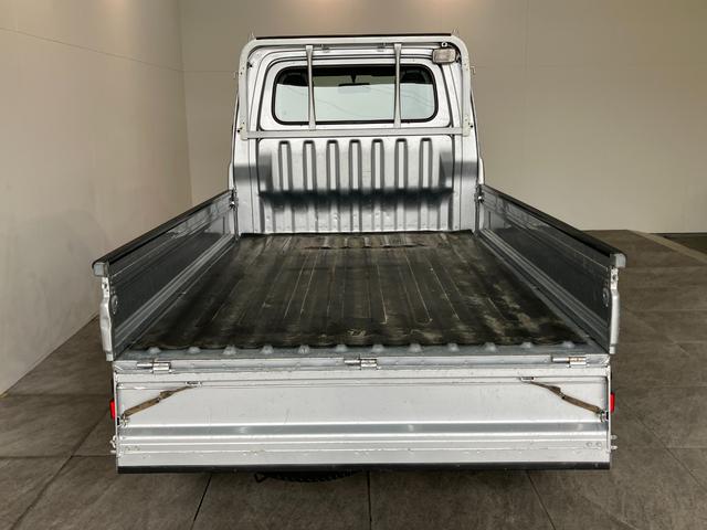 ハイゼットトラックエアコン・パワステスペシャルＶＳ　４ＷＤ　走行２万６千キロ荷台作業灯　パートタイム４ＷＤ　エアコン　パワステ　ＡＭ／ＦＭステレオ（滋賀県）の中古車