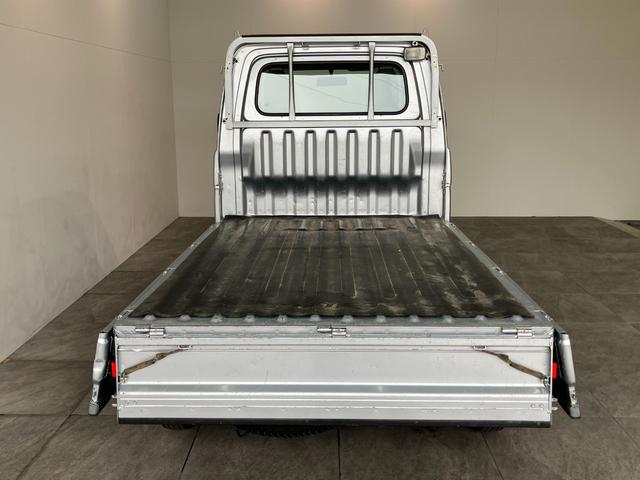 ハイゼットトラックエアコン・パワステスペシャルＶＳ　４ＷＤ　走行２万６千キロ荷台作業灯　パートタイム４ＷＤ　エアコン　パワステ　ＡＭ／ＦＭステレオ（滋賀県）の中古車