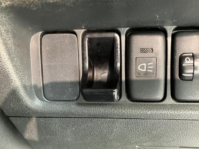 ハイゼットトラックエアコン・パワステスペシャルＶＳ　４ＷＤ　走行２万６千キロ荷台作業灯　パートタイム４ＷＤ　エアコン　パワステ　ＡＭ／ＦＭステレオ（滋賀県）の中古車