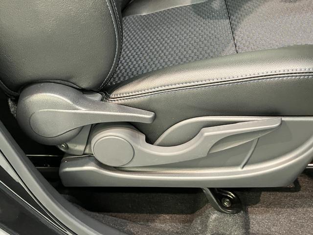 タントカスタムＲＳ　ターボ　前席シートヒーター　届出済未使用車衝突被害軽減ブレーキ　コーナーセンサー　バックカメラ（ナビ装着時用）　両側電動スライドドア　前席シートヒーター　電動パーキングブレーキ　ＬＥＤ　オートライト　オートエアコン　スマートキー　エコアイドル（滋賀県）の中古車
