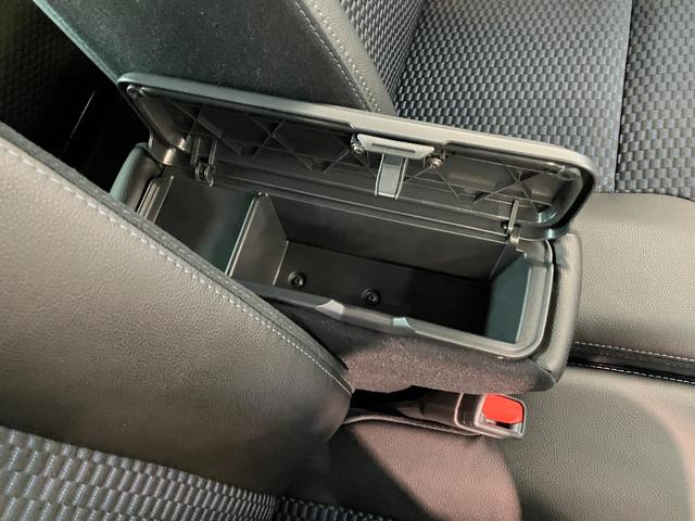 タントカスタムＲＳ　ターボ　前席シートヒーター　届出済未使用車衝突被害軽減ブレーキ　コーナーセンサー　バックカメラ（ナビ装着時用）　両側電動スライドドア　前席シートヒーター　電動パーキングブレーキ　ＬＥＤ　オートライト　オートエアコン　スマートキー　エコアイドル（滋賀県）の中古車