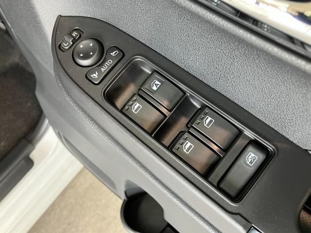 タントカスタムＸ　届出済未使用車　両側電動スライドドア追突被害軽減ブレーキ　スマアシ　コーナーセンサー　ＬＥＤ　スマートキー　両側電動スライドドア　前席シートヒーター　オートエアコン　ナビ取付時用バックカメラ（滋賀県）の中古車