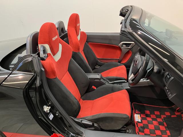 コペンローブＳ　フルセグナビ　バックカメラ　ドラレコ　車検整備付電動オープンルーフ　レカロシート　ＭＯＭＯステアリング　ビルシュタインショックアブソーバ　フルセグナビ　ＤＶＤ　Ｂｌｕｅｔｏｏｔｈ　ＵＳＢ　ナビ連動ドラレコ　バックカメラ（滋賀県）の中古車