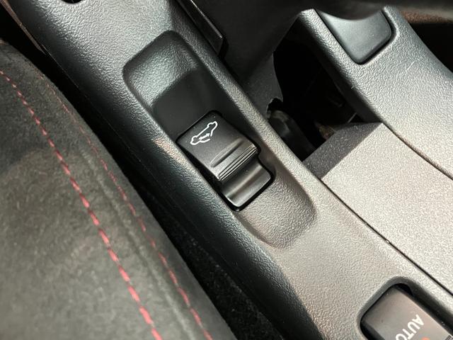 コペンローブＳ　フルセグナビ　バックカメラ　ドラレコ　車検整備付電動オープンルーフ　レカロシート　ＭＯＭＯステアリング　ビルシュタインショックアブソーバ　フルセグナビ　ＤＶＤ　Ｂｌｕｅｔｏｏｔｈ　ＵＳＢ　ナビ連動ドラレコ　バックカメラ（滋賀県）の中古車