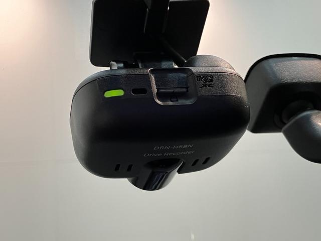 コペンローブＳ　フルセグナビ　バックカメラ　ドラレコ　車検整備付電動オープンルーフ　レカロシート　ＭＯＭＯステアリング　ビルシュタインショックアブソーバ　フルセグナビ　ＤＶＤ　Ｂｌｕｅｔｏｏｔｈ　ＵＳＢ　ナビ連動ドラレコ　バックカメラ（滋賀県）の中古車