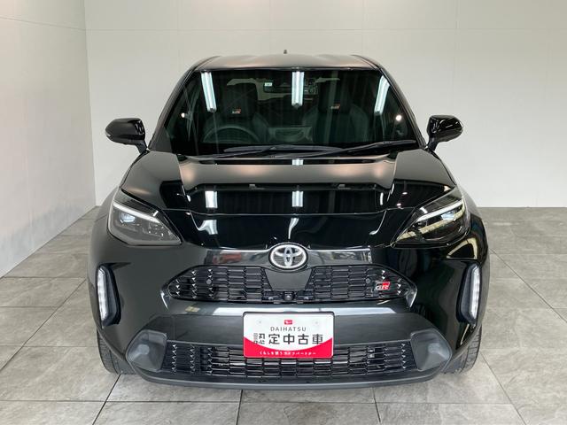 ヤリスクロスハイブリッド　ＧＲスポーツ　ディスプレイオーディオ　Ｐカメラ追突被害軽減ブレーキ　コーナーセンサー　ＬＥＤ　スマートキー　レーダークルーズコントロール　ハンドル＆前席シートヒーター　ディスプレイオーディオ　Ｂｌｕｅｔｏｏｔｈ　ＵＳＢ　パノラマカメラ（滋賀県）の中古車