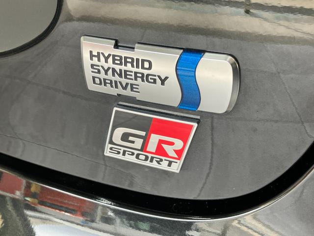 ヤリスクロスハイブリッド　ＧＲスポーツ　ディスプレイオーディオ　Ｐカメラ追突被害軽減ブレーキ　コーナーセンサー　ＬＥＤ　スマートキー　レーダークルーズコントロール　ハンドル＆前席シートヒーター　ディスプレイオーディオ　Ｂｌｕｅｔｏｏｔｈ　ＵＳＢ　パノラマカメラ（滋賀県）の中古車
