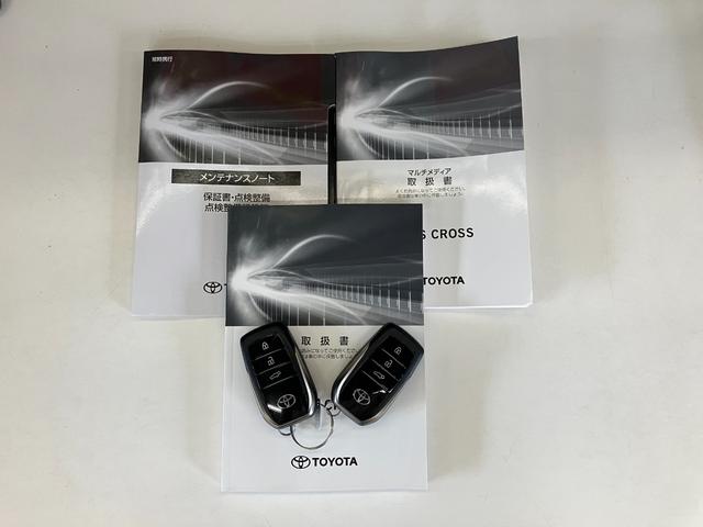 ヤリスクロスハイブリッド　ＧＲスポーツ　ディスプレイオーディオ　Ｐカメラ追突被害軽減ブレーキ　コーナーセンサー　ＬＥＤ　スマートキー　レーダークルーズコントロール　ハンドル＆前席シートヒーター　ディスプレイオーディオ　Ｂｌｕｅｔｏｏｔｈ　ＵＳＢ　パノラマカメラ（滋賀県）の中古車
