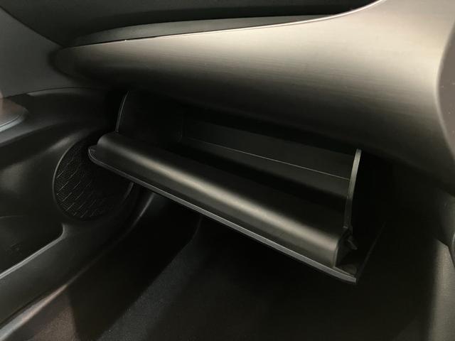 プリウスＰＨＶＳ　ＧＲスポーツ　９型ナビ　バックカメラ　車検整備付追突被害軽減ブレーキ　ＴＳＳ　ＬＥＤ　スマートキー　クルーズコントロール　前席シートヒーター　９インチフルセグナビ　ＤＶＤ　Ｂｌｕｅｔｏｏｔｈ　バックカメラ（滋賀県）の中古車