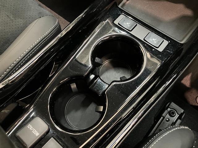 プリウスＰＨＶＳ　ＧＲスポーツ　９型ナビ　バックカメラ　車検整備付追突被害軽減ブレーキ　ＴＳＳ　ＬＥＤ　スマートキー　クルーズコントロール　前席シートヒーター　９インチフルセグナビ　ＤＶＤ　Ｂｌｕｅｔｏｏｔｈ　バックカメラ（滋賀県）の中古車