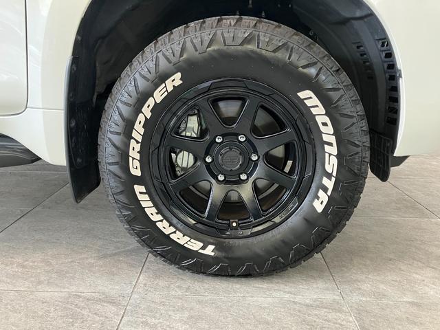 ランドクルーザープラドＴＸ　ディーゼル車　ナビ　パノラマカメラ　レーダークルコン追突被害軽減ブレーキ　ＴＳＳ　４ＷＤ　デフロック　ＭＯＮＳＴＡタイヤ　レーダークルーズコントロール　ナビ　Ｂｌｕｅｔｏｏｔｈ　ＵＳＢ　パノラマカメラ　ドラレコ　ＥＴＣ２．０　サンルーフ（滋賀県）の中古車