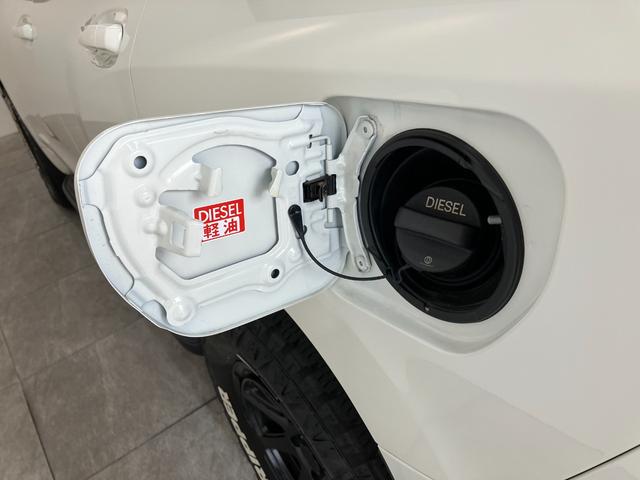 ランドクルーザープラドＴＸ　ディーゼル車　ナビ　パノラマカメラ　レーダークルコン追突被害軽減ブレーキ　ＴＳＳ　４ＷＤ　デフロック　ＭＯＮＳＴＡタイヤ　レーダークルーズコントロール　ナビ　Ｂｌｕｅｔｏｏｔｈ　ＵＳＢ　パノラマカメラ　ドラレコ　ＥＴＣ２．０　サンルーフ（滋賀県）の中古車