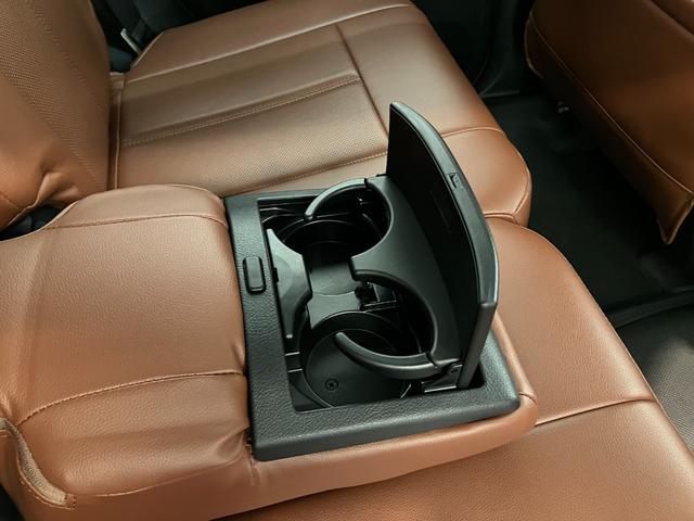 ランドクルーザープラドＴＸ　ディーゼル車　ナビ　パノラマカメラ　レーダークルコン追突被害軽減ブレーキ　ＴＳＳ　４ＷＤ　デフロック　ＭＯＮＳＴＡタイヤ　レーダークルーズコントロール　ナビ　Ｂｌｕｅｔｏｏｔｈ　ＵＳＢ　パノラマカメラ　ドラレコ　ＥＴＣ２．０　サンルーフ（滋賀県）の中古車