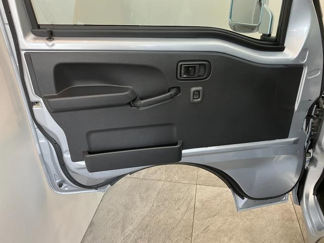 ハイゼットトラックジャンボ　４ＷＤ　ＡＴ車　走行２万６千キロ　車検整備付パートタイム４ＷＤ　荷台作業灯　キーレス　パワーウインドウ　ＡＴ車　エアコン　パワステ　リヤ４枚リーフスプリング　ＣＤステレオ（滋賀県）の中古車