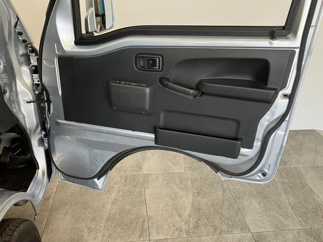 ハイゼットトラックジャンボ　４ＷＤ　ＡＴ車　走行２万６千キロ　車検整備付パートタイム４ＷＤ　荷台作業灯　キーレス　パワーウインドウ　ＡＴ車　エアコン　パワステ　リヤ４枚リーフスプリング　ＣＤステレオ（滋賀県）の中古車