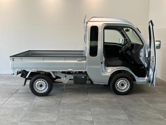 ハイゼットトラックジャンボ　４ＷＤ　ＡＴ車　走行２万６千キロ　車検整備付パートタイム４ＷＤ　荷台作業灯　キーレス　パワーウインドウ　ＡＴ車　エアコン　パワステ　リヤ４枚リーフスプリング　ＣＤステレオ（滋賀県）の中古車