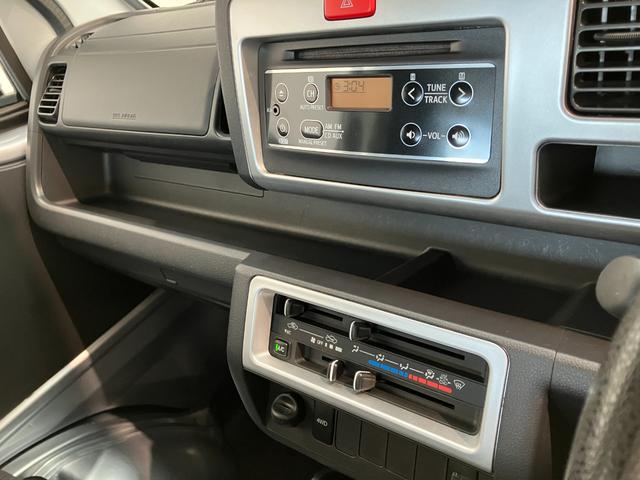 ハイゼットトラックジャンボ　４ＷＤ　ＡＴ車　走行２万６千キロ　車検整備付パートタイム４ＷＤ　荷台作業灯　キーレス　パワーウインドウ　ＡＴ車　エアコン　パワステ　リヤ４枚リーフスプリング　ＣＤステレオ（滋賀県）の中古車