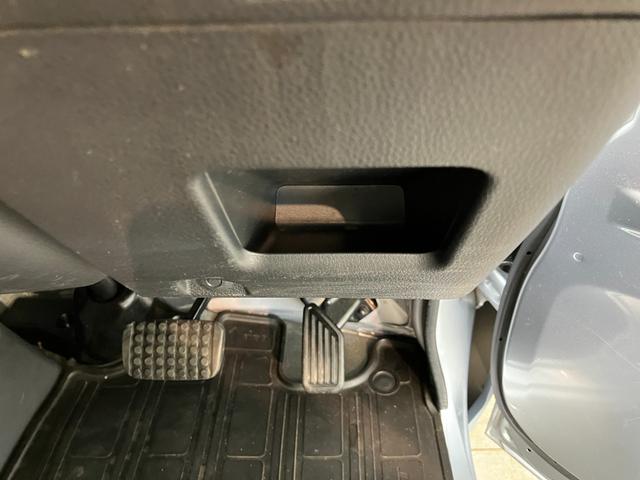 ハイゼットトラックジャンボ　４ＷＤ　ＡＴ車　走行２万６千キロ　車検整備付パートタイム４ＷＤ　荷台作業灯　キーレス　パワーウインドウ　ＡＴ車　エアコン　パワステ　リヤ４枚リーフスプリング　ＣＤステレオ（滋賀県）の中古車