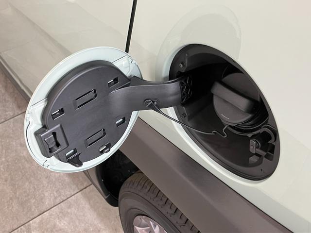 タフトＧダーククロムベンチャー　届出済未使用車　前席シートヒーター追突被害軽減ブレーキ　スマアシ　コーナーセンサー　ＬＥＤ　スマートキー　オートエアコン　前席シートヒーター　スカイフィールトップ　ナビ取付時用バックカメラ（滋賀県）の中古車