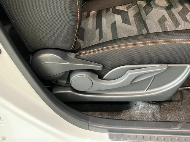 タフトＧ　届出済未使用車　前席シートヒーター追突被害軽減ブレーキ　スマアシ　コーナーセンサー　ＬＥＤ　スマートキー　前席シートヒーター　スカイフィールトップ　ナビ取付時用バックカメラ（滋賀県）の中古車