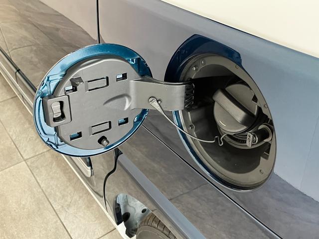 ムーヴキャンバスストライプスＧ　届出済未使用車　両側電動スライドドア追突被害軽減ブレーキ　スマアシ　コーナーセンサー　ＬＥＤ　スマートキー　前席シートヒーター　両側電動スライドドア　ナビ取付時用バックカメラ（滋賀県）の中古車