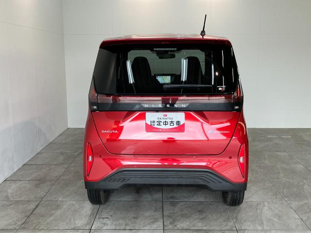 サクラＸ　フルセグナビ　パノラマカメラ　走行６千キロ台追突被害軽減ブレーキ　コーナーセンサー　ＬＥＤ　スマートキー　フルセグナビ　ＤＶＤ　Ｂｌｕｅｔｏｏｔｈ　ドラレコ（滋賀県）の中古車
