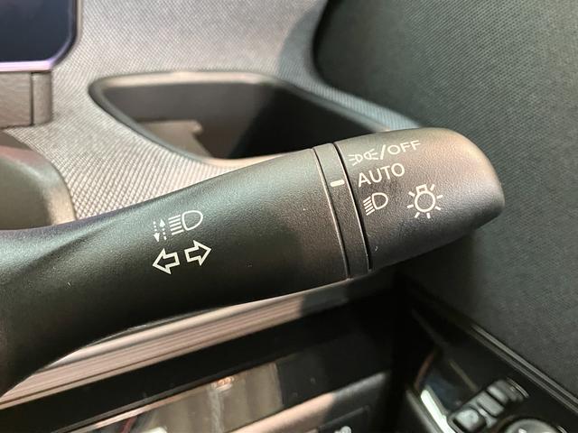 サクラＸ　フルセグナビ　パノラマカメラ　走行６千キロ台追突被害軽減ブレーキ　コーナーセンサー　ＬＥＤ　スマートキー　フルセグナビ　ＤＶＤ　Ｂｌｕｅｔｏｏｔｈ　ドラレコ（滋賀県）の中古車
