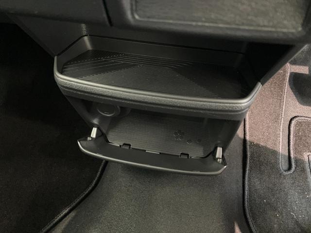 サクラＸ　フルセグナビ　パノラマカメラ　走行６千キロ台追突被害軽減ブレーキ　コーナーセンサー　ＬＥＤ　スマートキー　フルセグナビ　ＤＶＤ　Ｂｌｕｅｔｏｏｔｈ　ドラレコ（滋賀県）の中古車