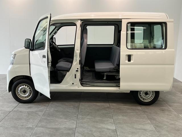 ハイゼットカーゴスペシャル　４ＷＤ　５ＭＴ　走行１万８千キロ　車検整備付パートタイム４ＷＤ　５ＭＴ車　ＡＭ／ＦＭステレオ（滋賀県）の中古車